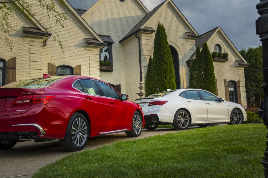  Acura TLX SH-AWD 2017 года  (фото 34 из 36)